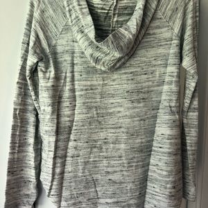 Light weight hoodie with ties